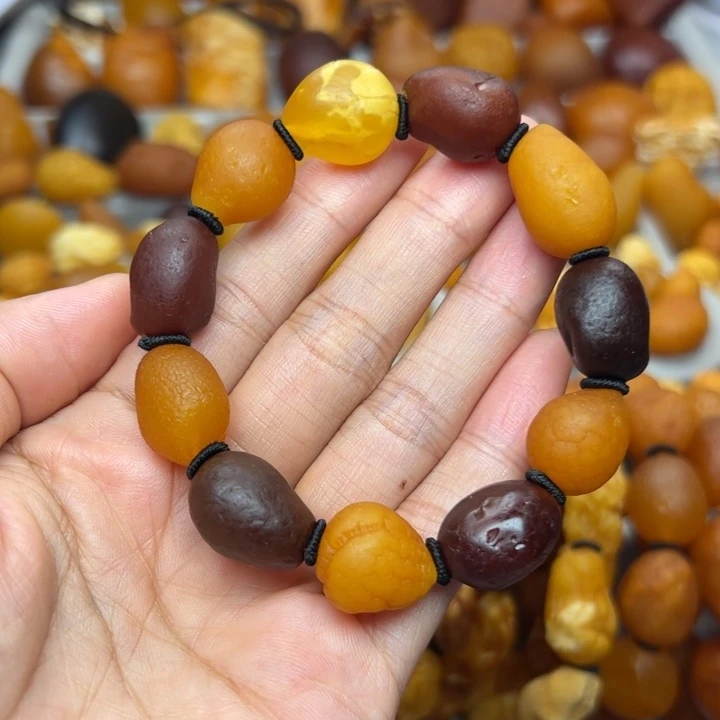 琥珀未镶嵌裸石天然蜜蜡