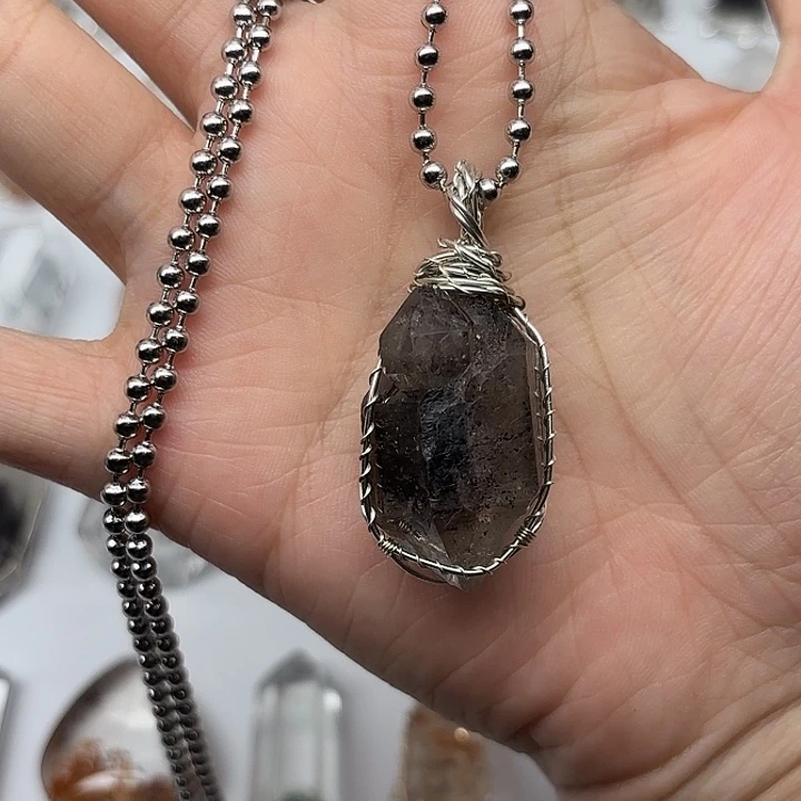 未镶嵌水晶颈饰闪灵钻项链