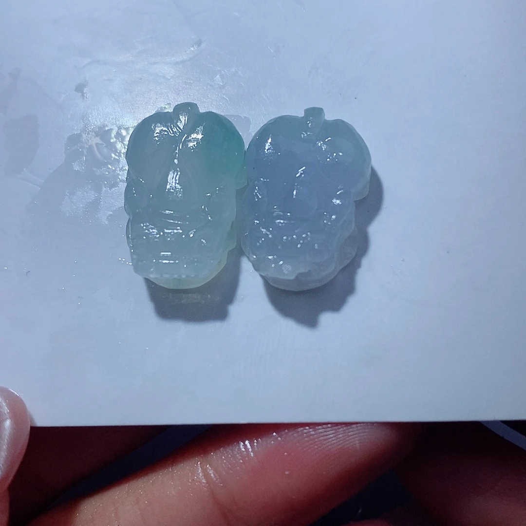 夏***蝉定制翡翠未镶嵌翡翠