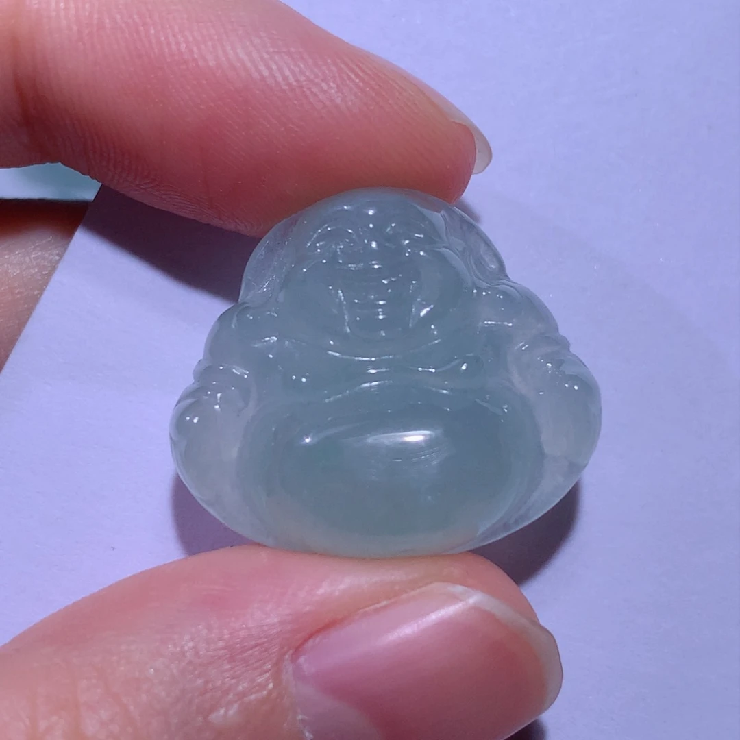 翡翠颈饰未镶嵌佛公