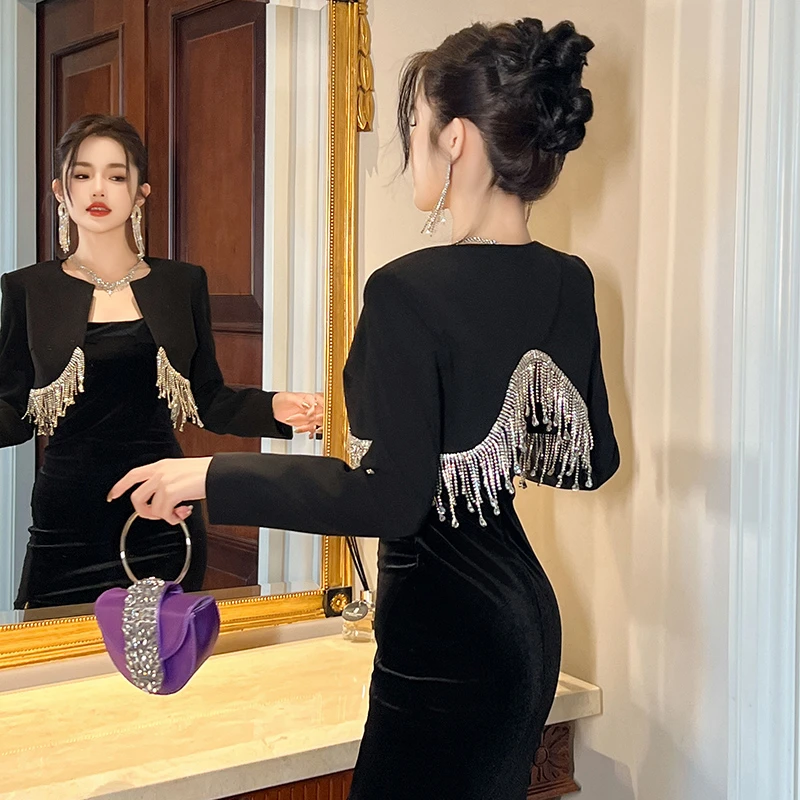 秋冬设计师新款时尚气质重工短款长袖修身短外套30550