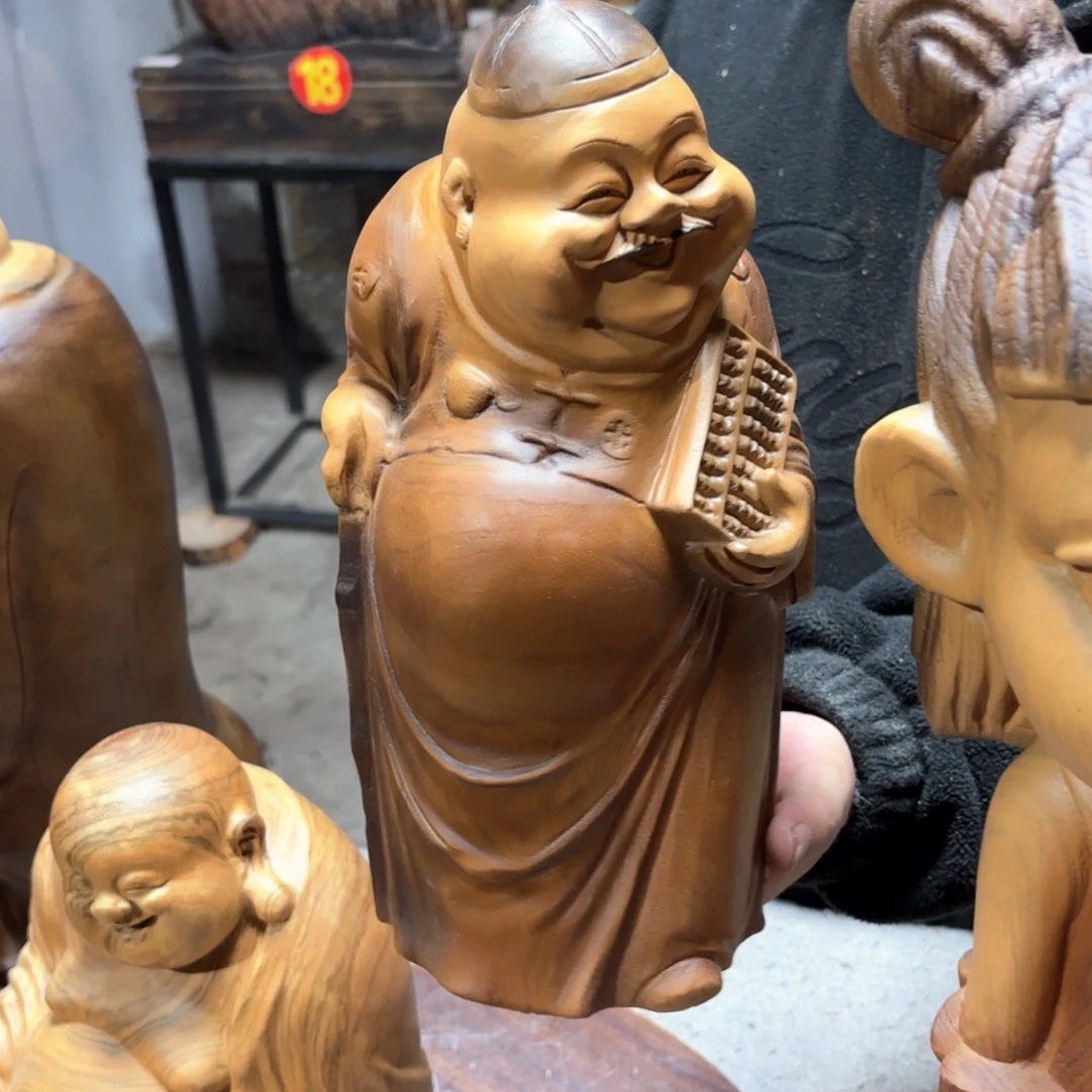 香榧木王****)香樟木地主