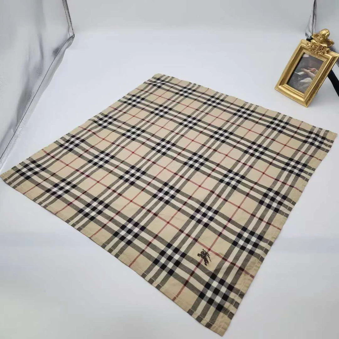 95新 BURBERRY/博柏利 海囤/巴宝莉/丝巾/yy10207