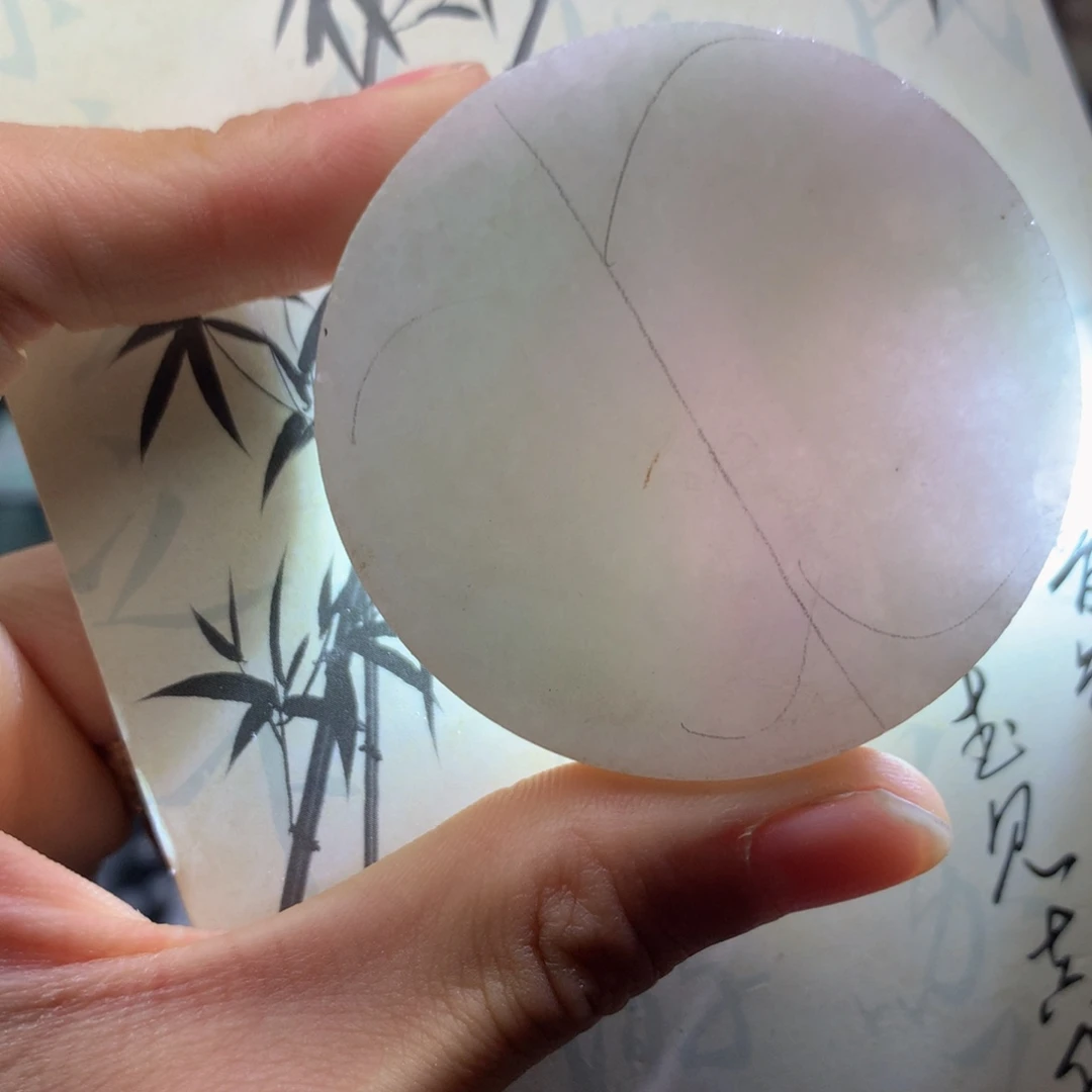 翡翠裸石翡翠吊坠