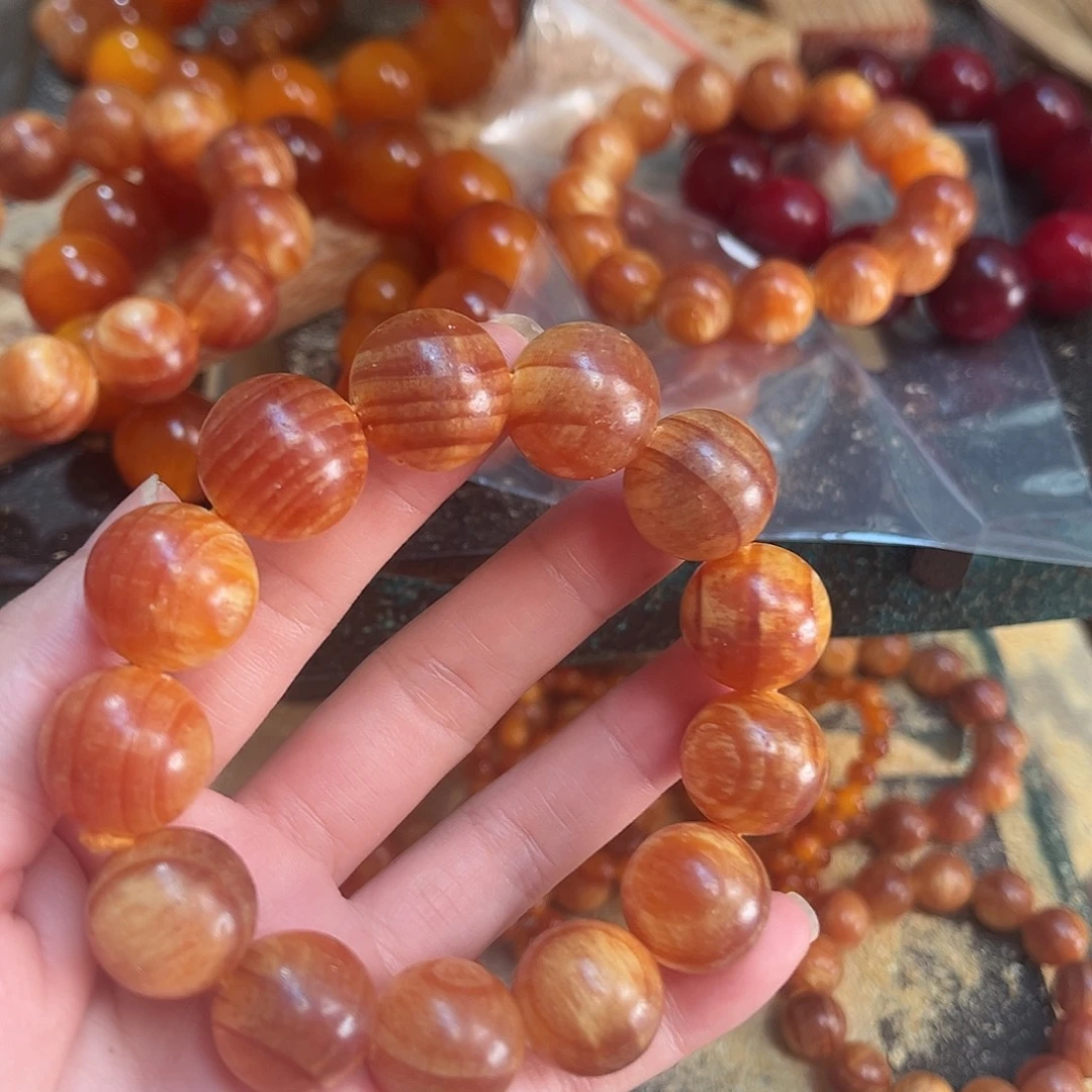 大***乐松木（琥珀木）手串/手链1.8满文三通