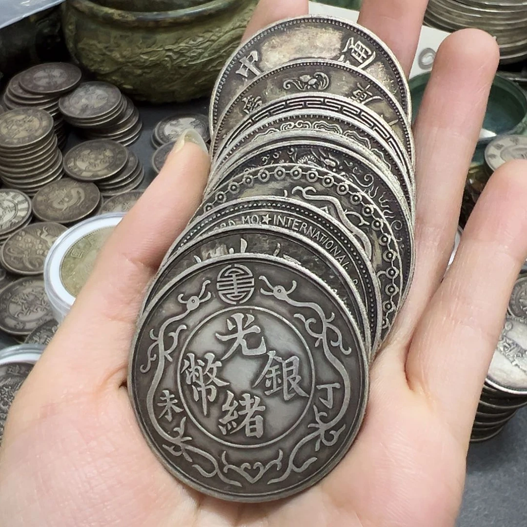 金属复古风格摆件