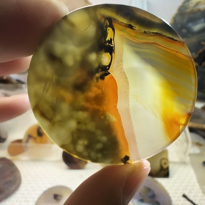 玛瑙/玉髓未镶嵌珠宝奇石