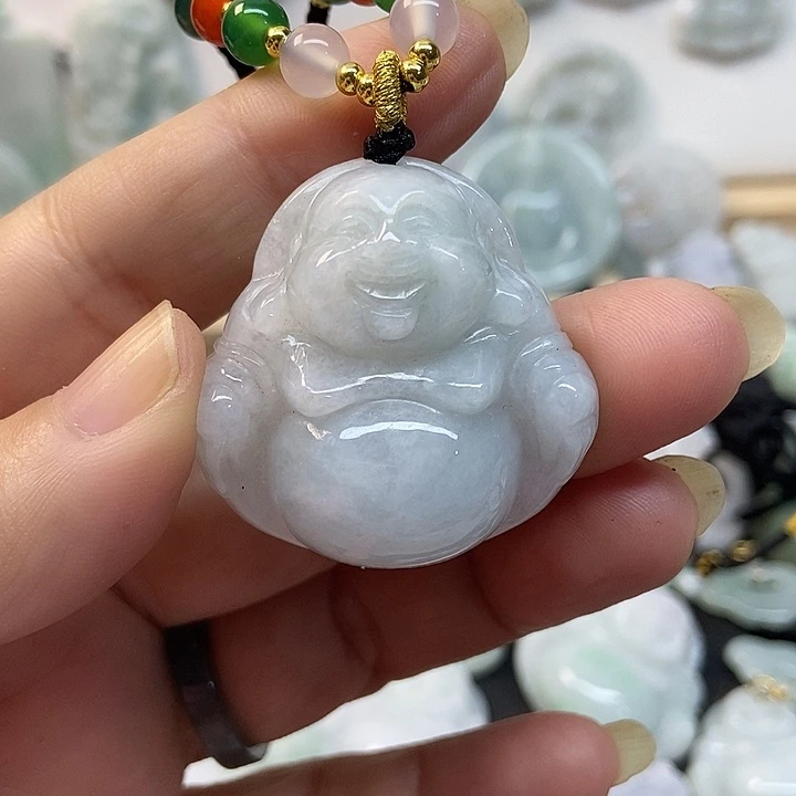 翡翠未镶嵌颈饰佛公