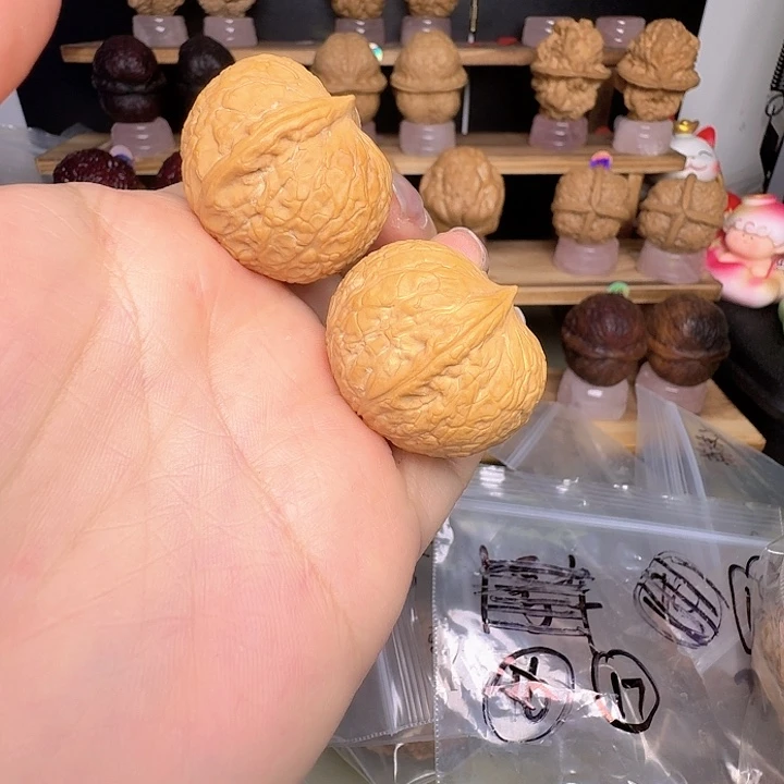 文玩核桃吊坠14号车35尺寸招财进宝