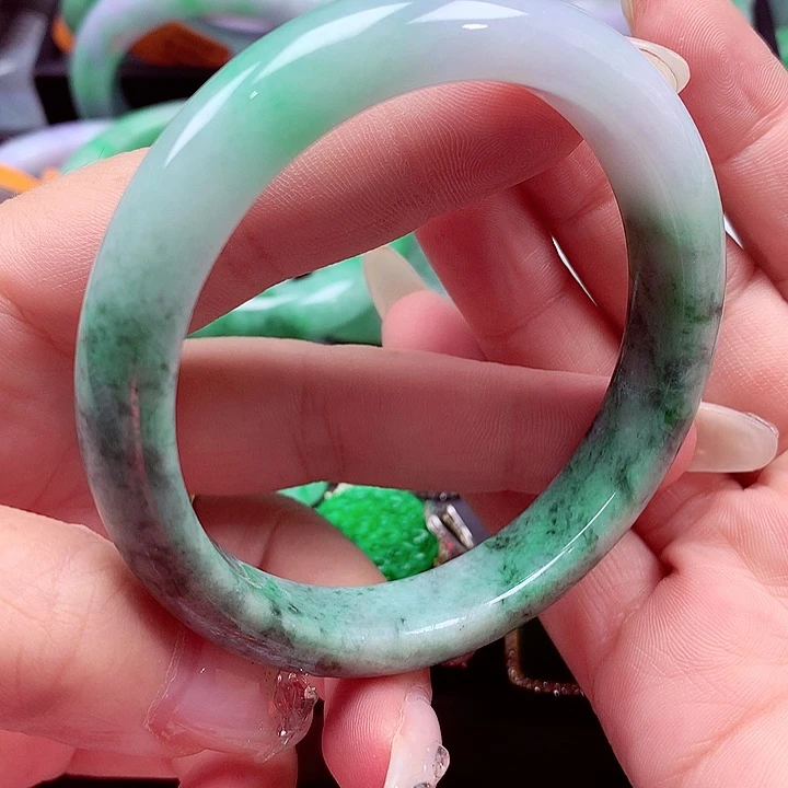 翡翠未镶嵌手镯翡翠翡翠手镯