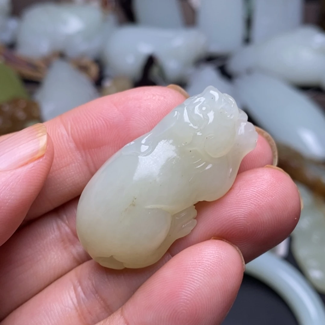 【闪购商品】颈饰未镶嵌和田玉