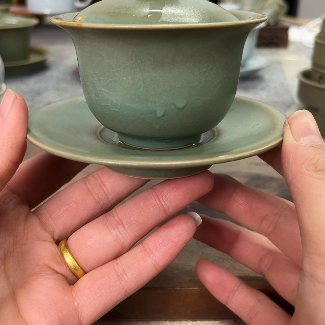 杯仿古老绿釉，x313。微瑕