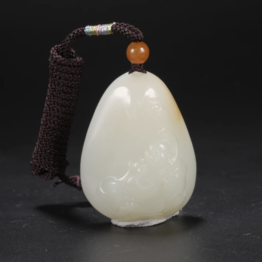 lot3新疆且末糖佛在眼前挂坠