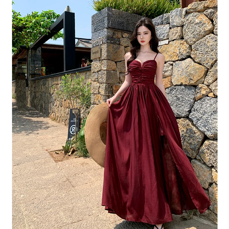 海边旅游度假红色露背吊带连衣裙女夏季镂空性感裙子收腰开叉长裙