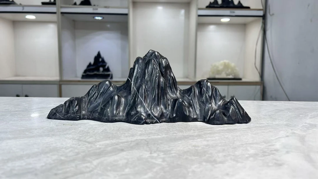 灵璧石茶宠文房造景案头山子（长29宽9高10.5）