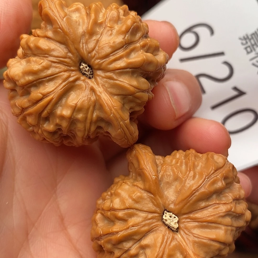 把件文玩核桃40血麒麟