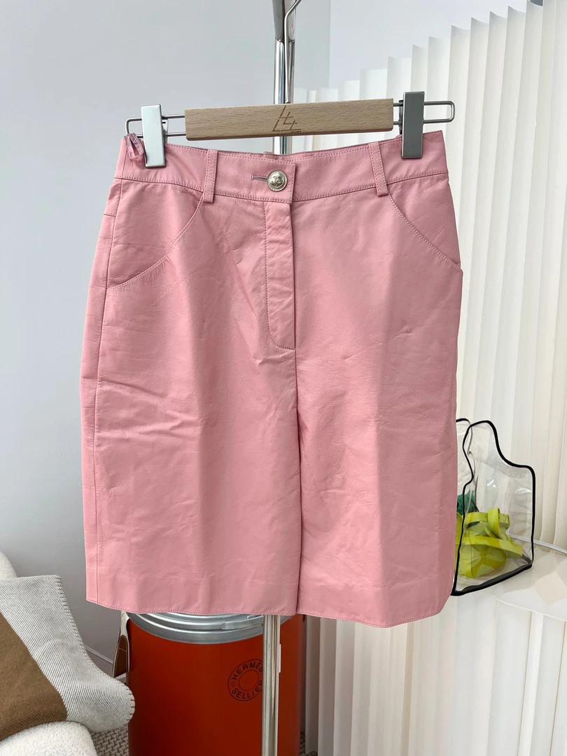 未使用 Chanel/香奈儿 香奈儿 女士牛皮五分短裤内衬100%桑蚕丝