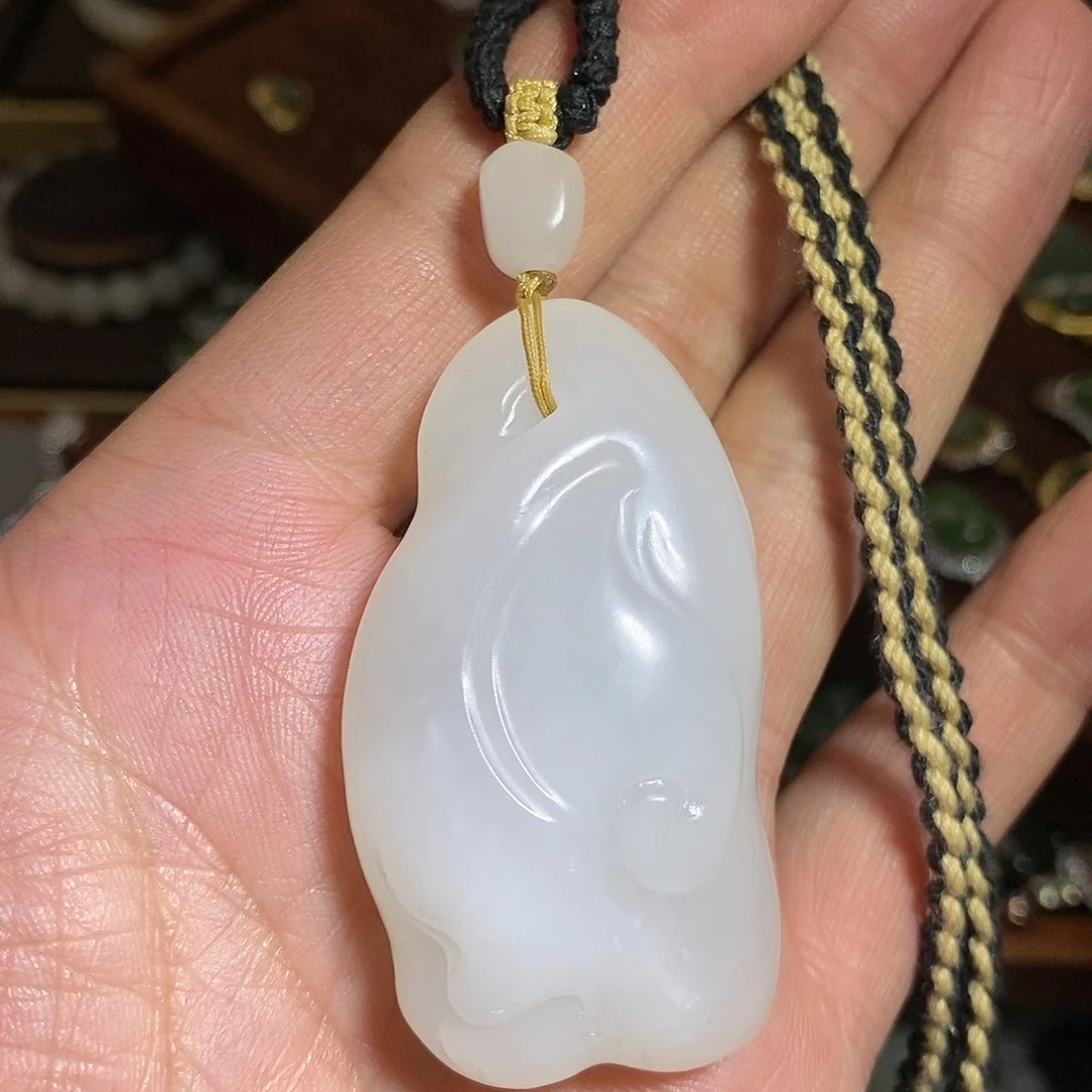 【闪购商品】吊坠(不含链)未镶嵌和田玉