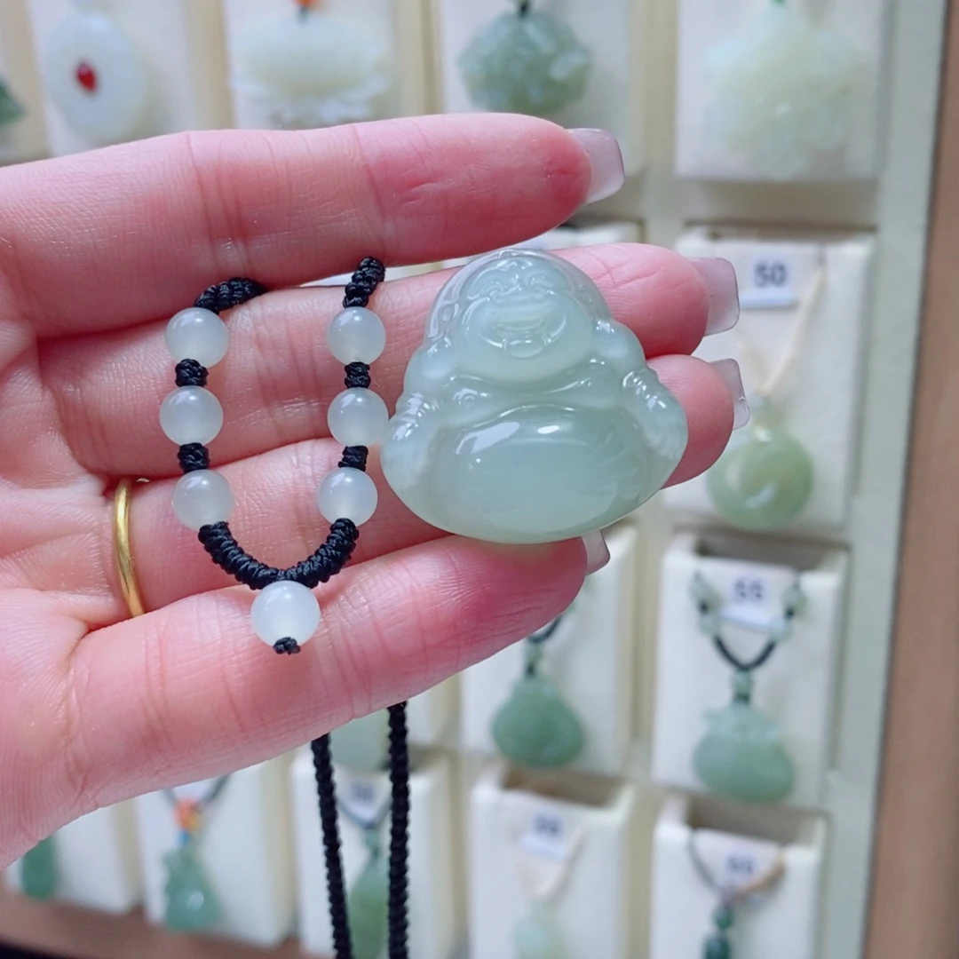 愚***君和田玉未镶嵌颈饰