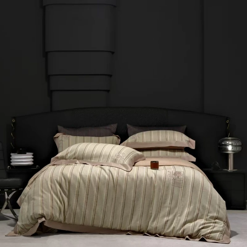 南徽！全棉磨毛高端刺绣四件套轻奢简棕