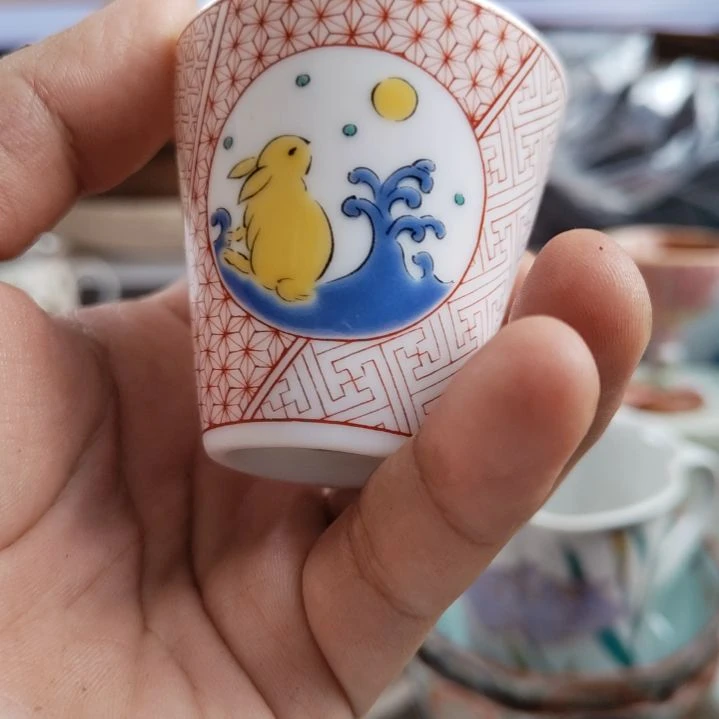 天****右喝酒杯。。。。。。。。。。。