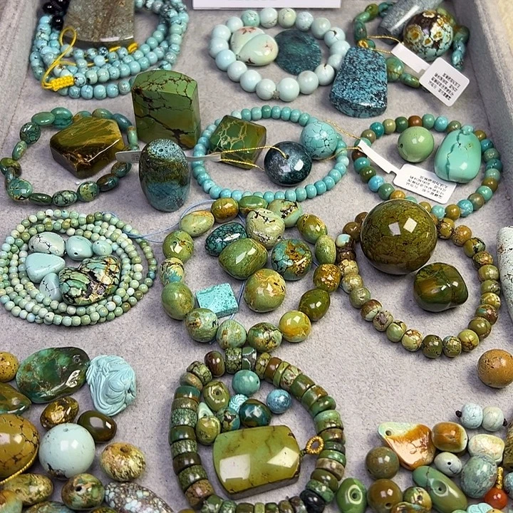 南红玛瑙未镶嵌珠宝奇石