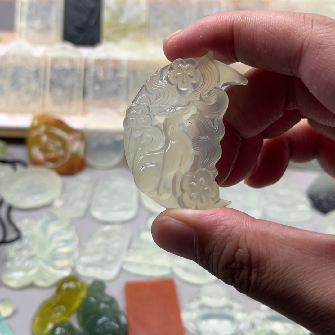 未镶嵌蛇纹石玉颈饰