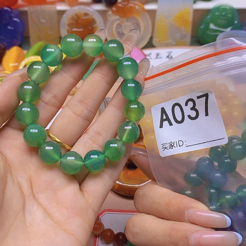 【闪购商品】玛瑙/玉髓颈饰未镶嵌董**?