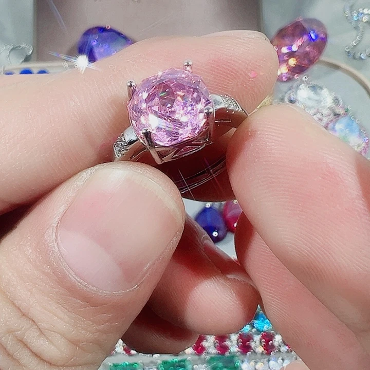 非金属红色蓝色吊坠戒指