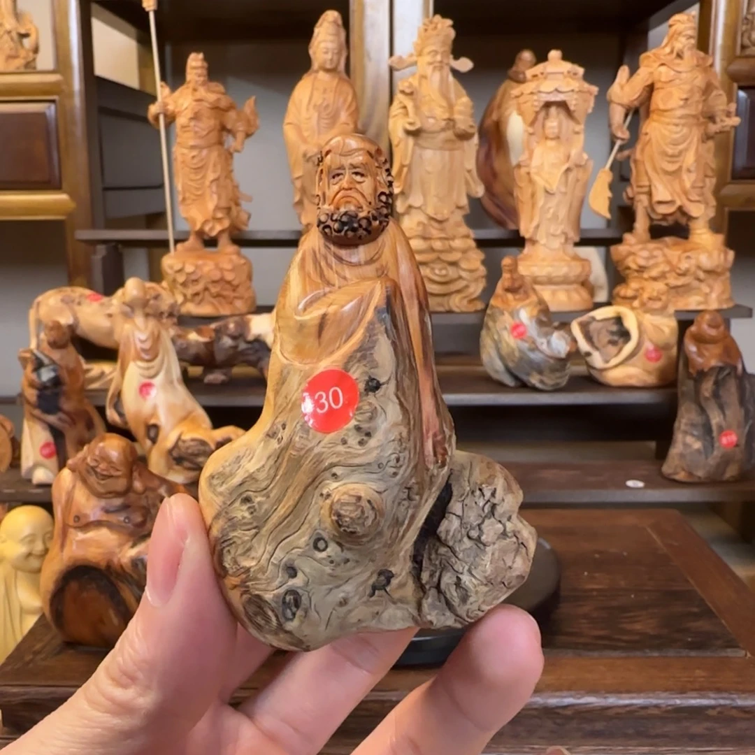 崖柏小木匠艺雕一物一拍