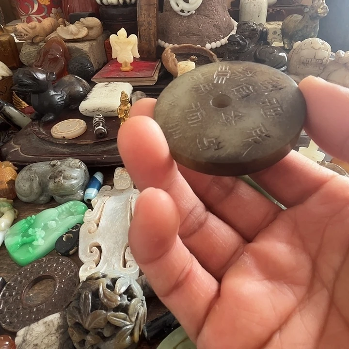 和田玉（糖玉）未镶嵌挂件