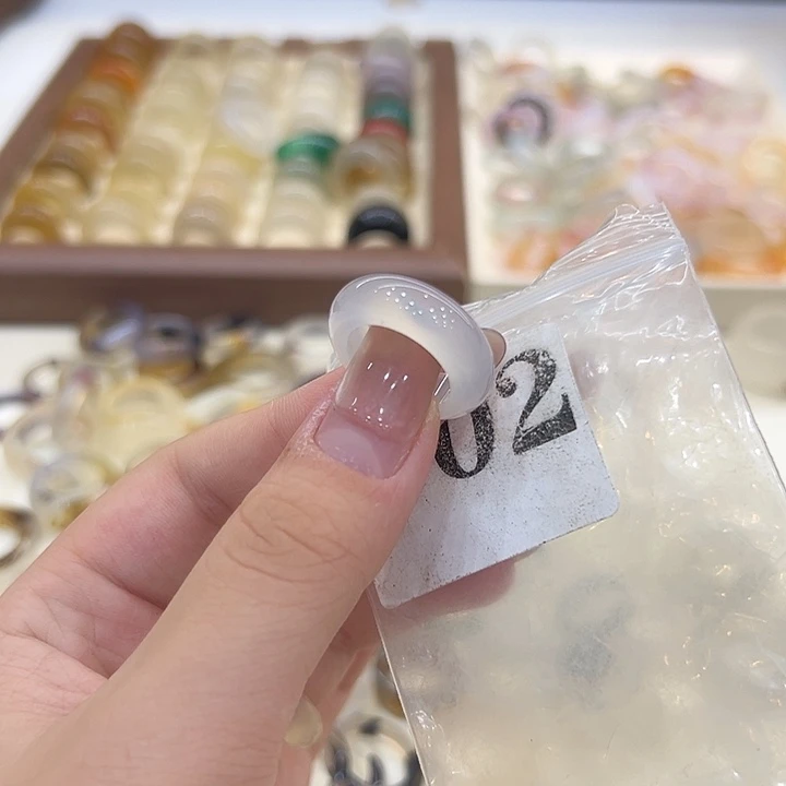 合金戒指玛瑙/玉髓2港9