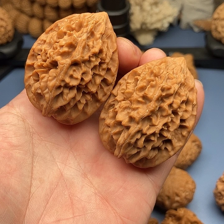 文玩核桃把件唐*仁招财鼠