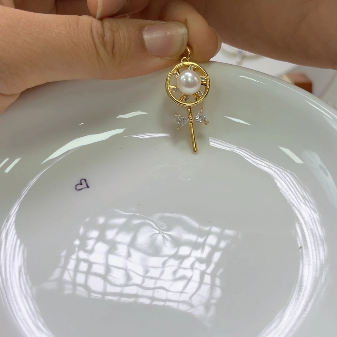 淡水珍珠合金颈饰