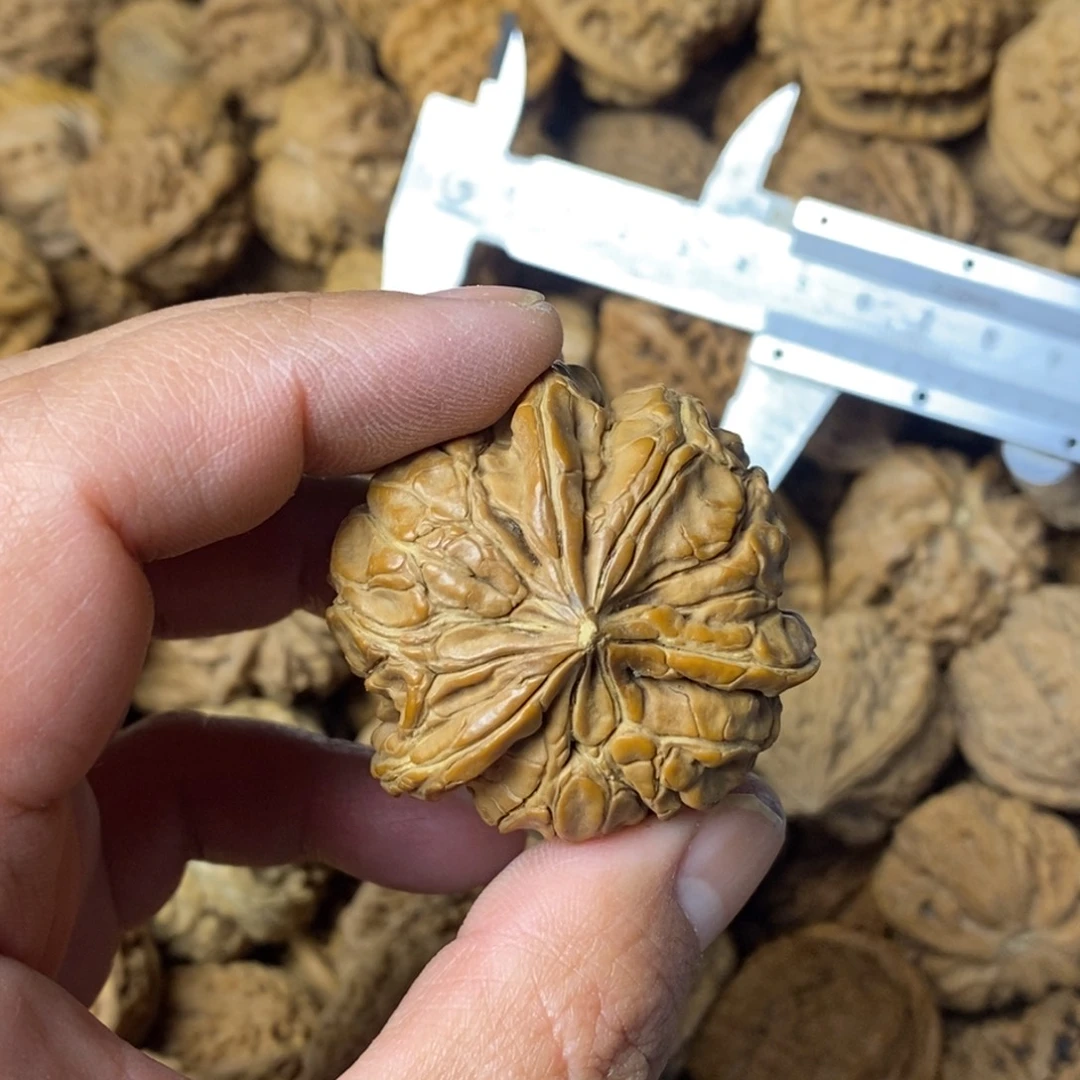 缕***了文玩核桃吊坠文玩