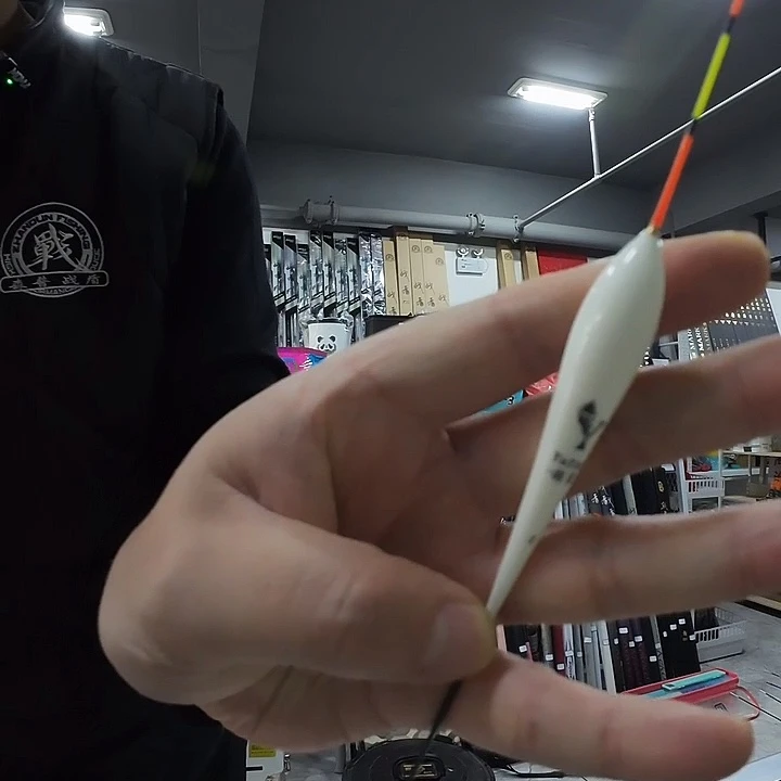孔雀羽二手羽言f02s 1号