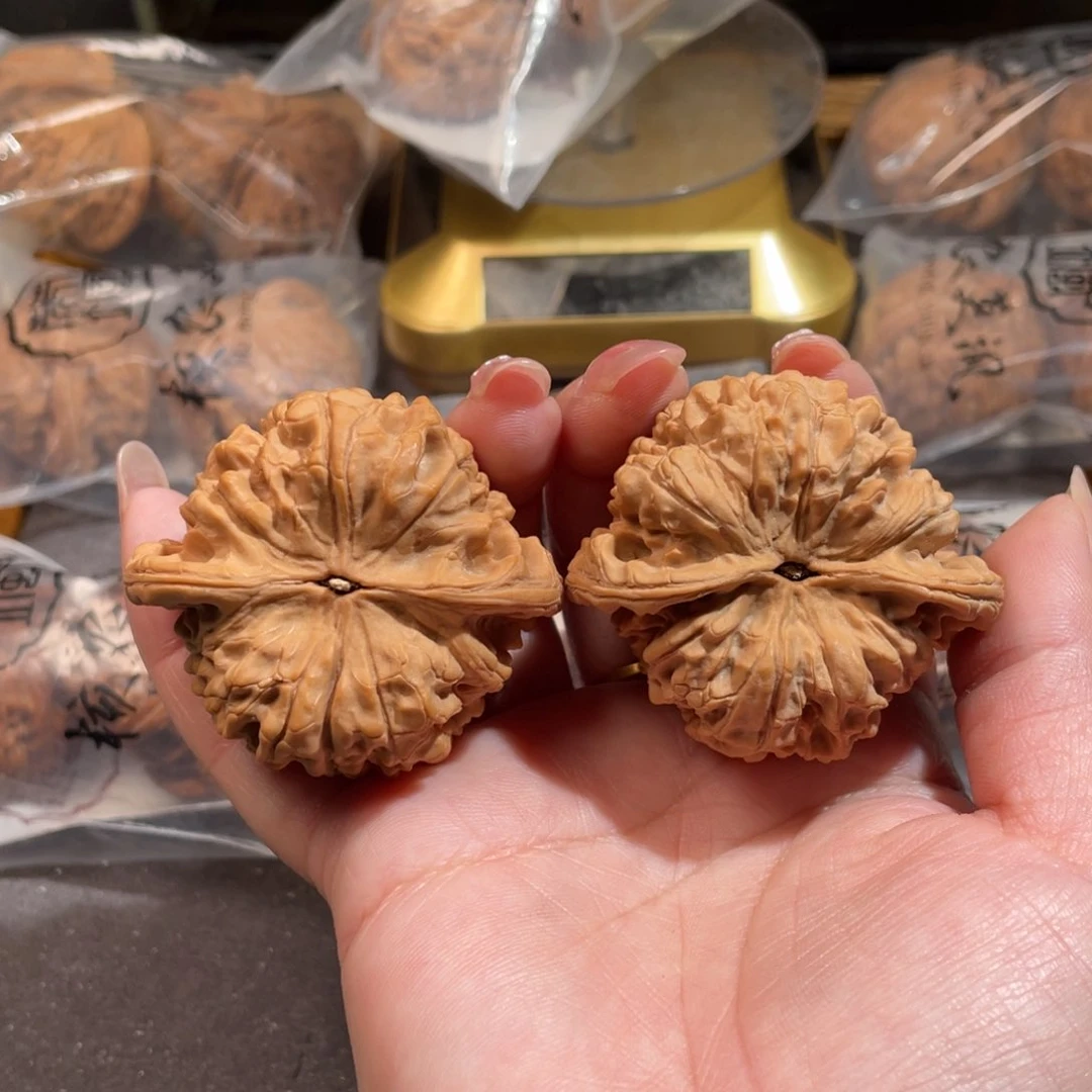 文玩核桃吊坠同*50官帽