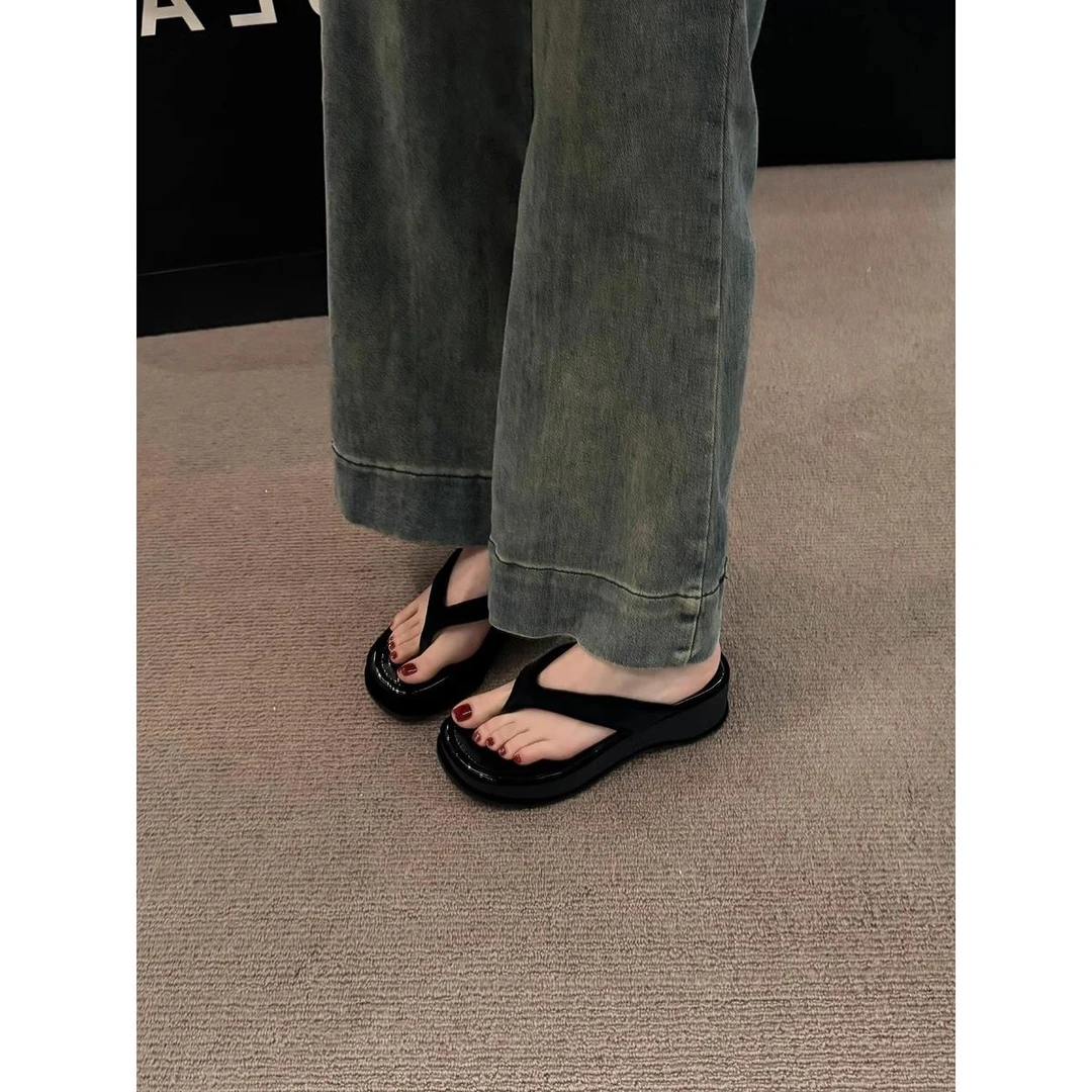 【香港轻奢Sakurano&樱央】网红爆款时尚红色人字拖女凉鞋外穿厚底