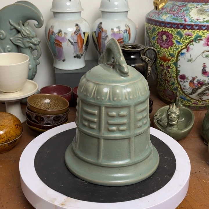 紫砂花瓶瓷器瓷器