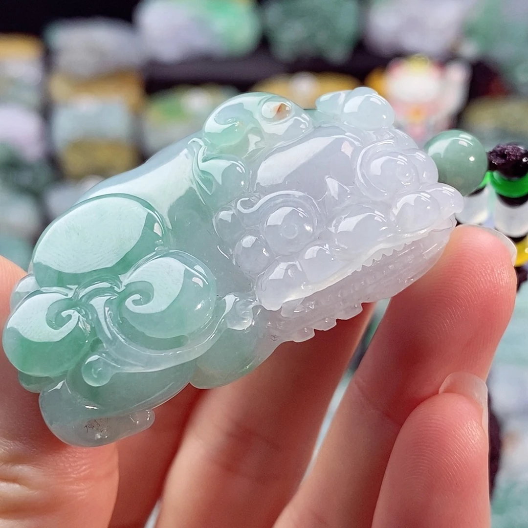 颈饰未镶嵌翡翠天然