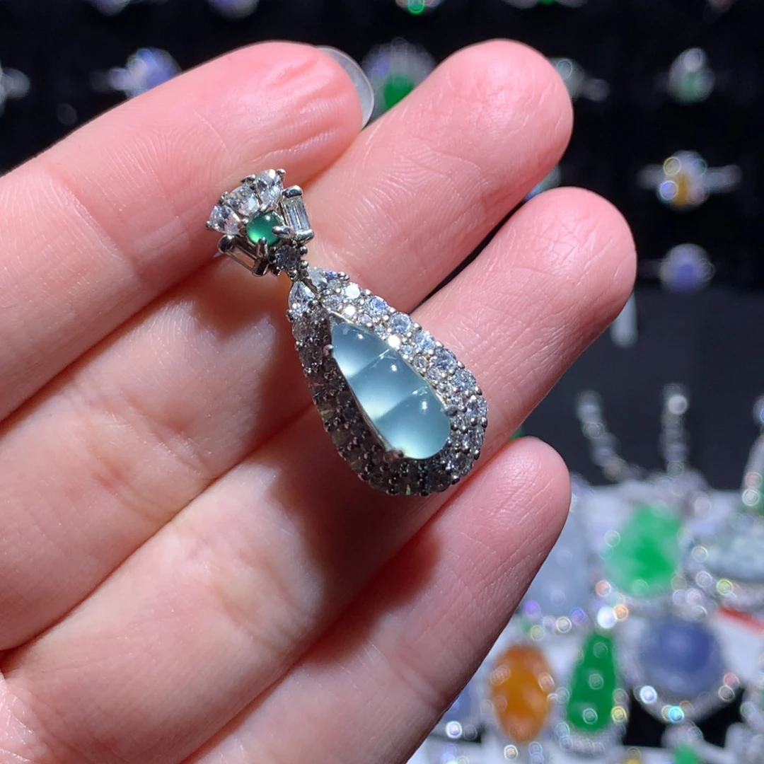 翡翠颈饰银S925镶嵌天然翡翠