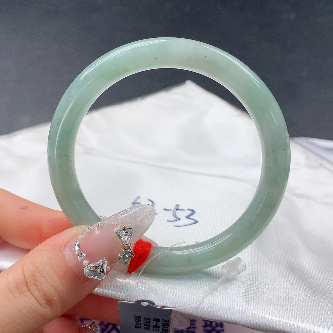 翡翠手镯未镶嵌28圆53