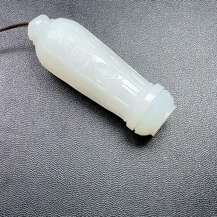 手***6和田玉未镶嵌挂件