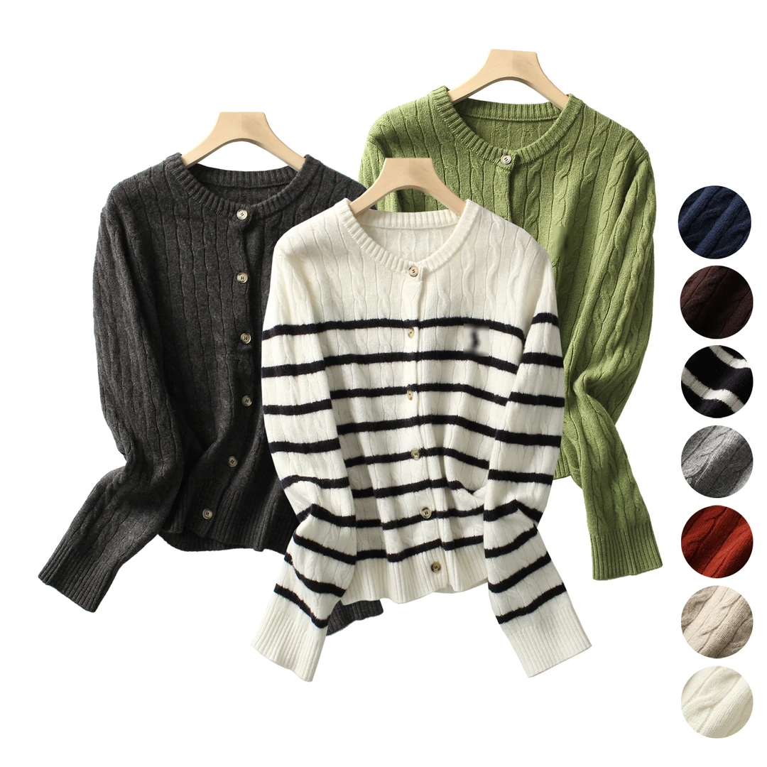 2025秋冬新款绞花单排扣 圆领全羊毛 真是开衫 简约时尚 刺绣外套