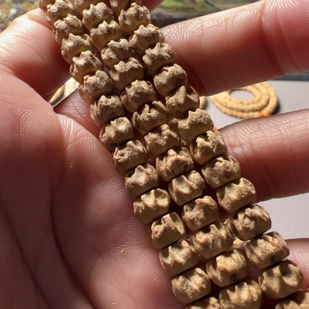 柏香籽/百香籽吊坠A3