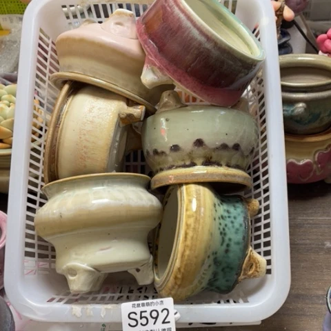 紫砂花盆微瑕592口径8厘米左右