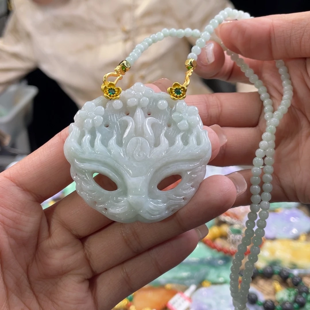 翡翠颈饰未镶嵌代编织