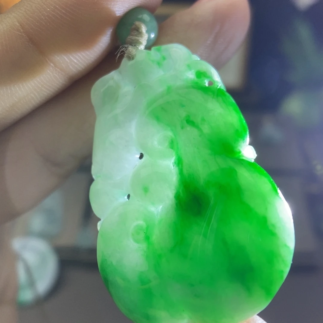 翡翠未镶嵌颈饰吊坠43