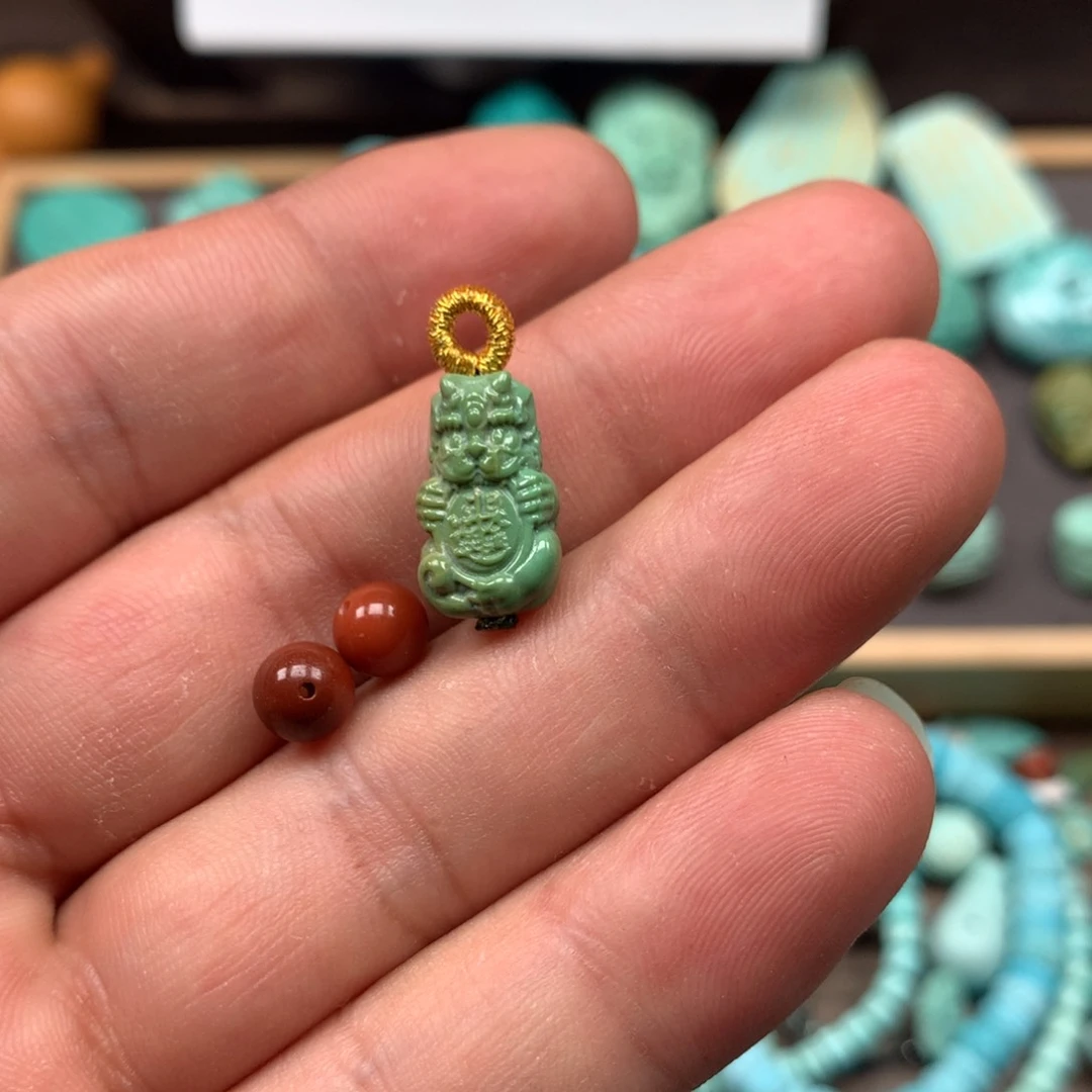 南红玛瑙雕刻未镶嵌