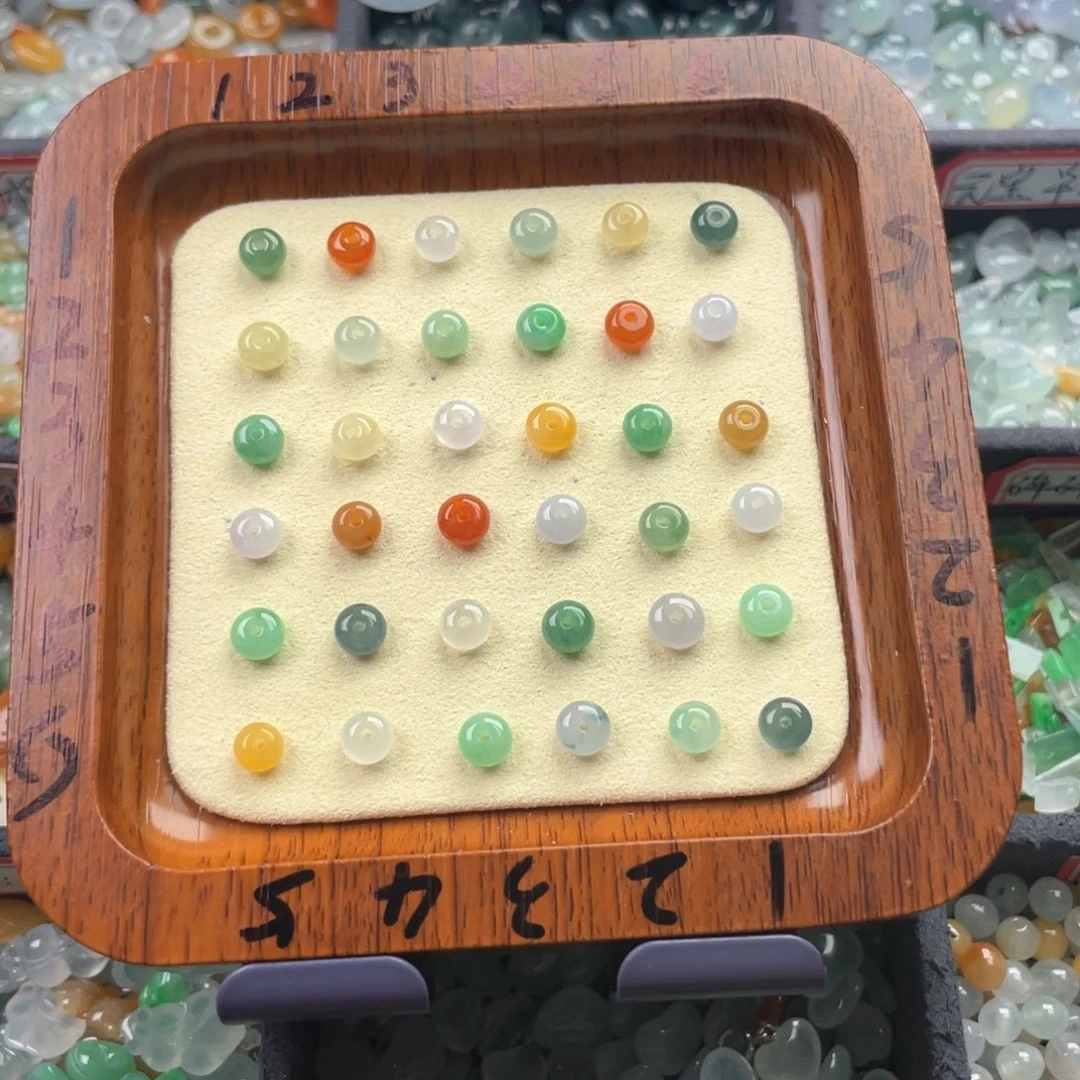 颈饰未镶嵌翡翠哈护肤此次的f